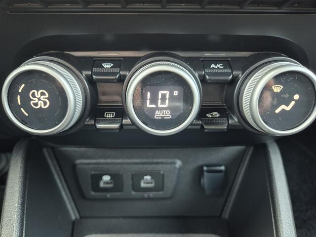 Dacia Duster 1.3 TCe 150 Journey ,airco,parkeersensoren, cruise,rondom camera,trekhaak,navigatie,stoelverwarming,