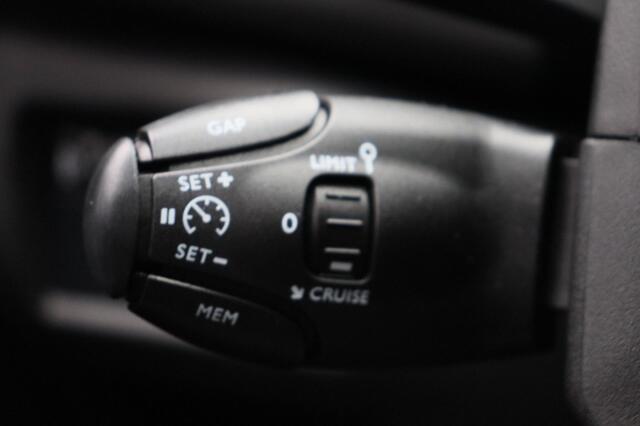 Citroen C5 Aircross 1.2 PureTech Feel  Origineel Nederlands  Carplay Adaptive-cruise Leder Camera Navigatie