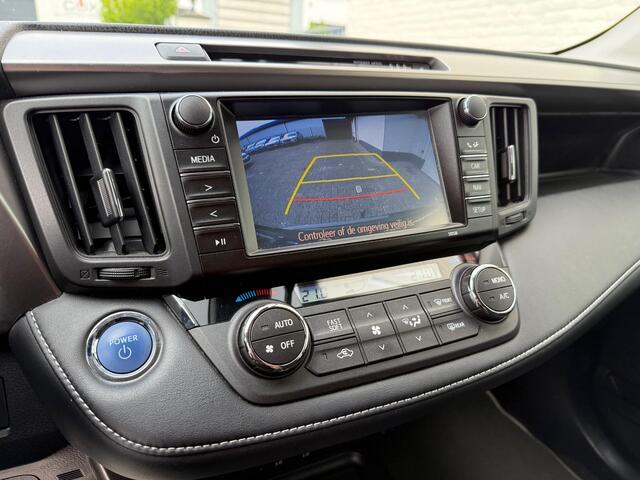 Toyota RAV4 2.5 Hybrid Dynamic Sport/ 1e Eigenaar/ Navi/ Elec Achterklep/ Camera/ Afnb Trekhaak/ Stuur+ Stoelverwarming/ ECC