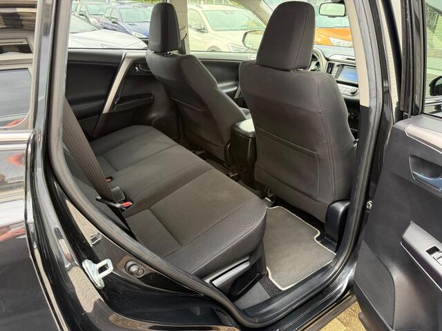 Toyota RAV4 2.5 Hybrid Dynamic Sport/ 1e Eigenaar/ Navi/ Elec Achterklep/ Camera/ Afnb Trekhaak/ Stuur+ Stoelverwarming/ ECC