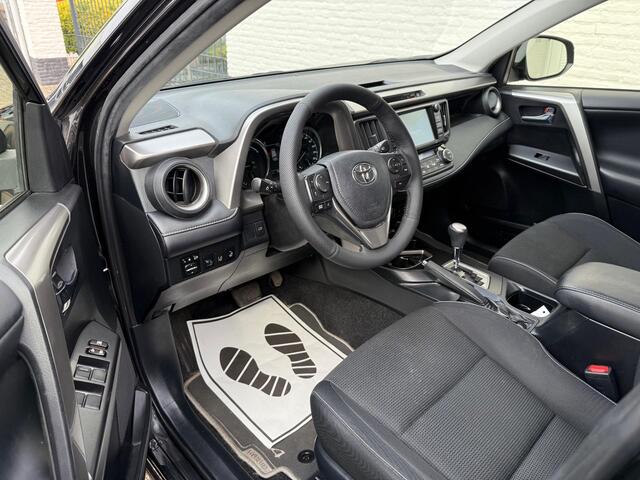Toyota RAV4 2.5 Hybrid Dynamic Sport/ 1e Eigenaar/ Navi/ Elec Achterklep/ Camera/ Afnb Trekhaak/ Stuur+ Stoelverwarming/ ECC
