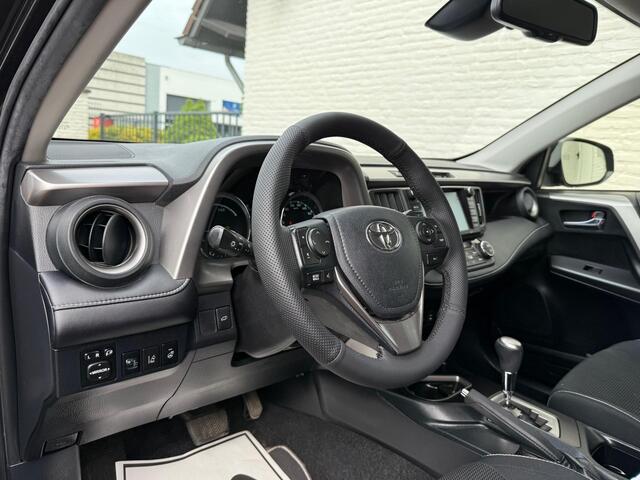 Toyota RAV4 2.5 Hybrid Dynamic Sport/ 1e Eigenaar/ Navi/ Elec Achterklep/ Camera/ Afnb Trekhaak/ Stuur+ Stoelverwarming/ ECC