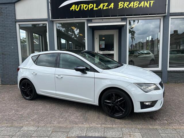 Seat Leon 1.4 TSI FR / NAVI / XENON / PDC / STOELVW