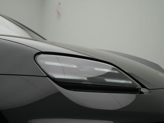 Porsche Macan 4