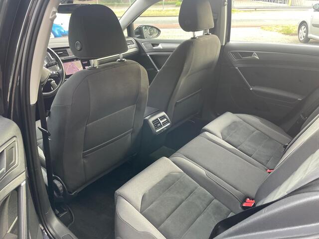 Volkswagen Golf 1.0 TSI Comfortline Business|APK01-2027|NAP|MASSAGESTOEL|DAB|ACC|