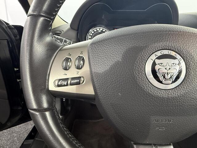 Jaguar XK 5.0 V8 Convertible / Voll.historie / klasse Cabrio / Navi / Leder /