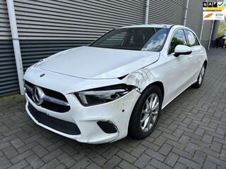 MERCEDES-BENZ A-KLASSE A180 GROOT SCHERM/LED/CAMERA