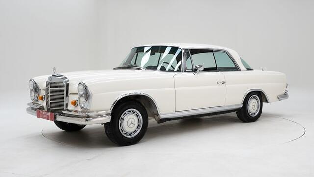 Mercedes-Benz 280 