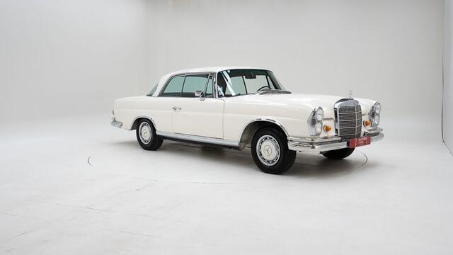 Mercedes-Benz 280 