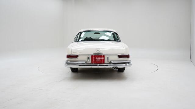 Mercedes-Benz 280 