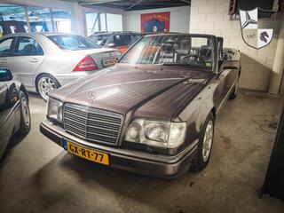 MERCEDES-BENZ 200 200-500 (W124) Cabrio 300 CE-24