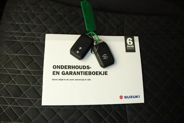 Suzuki Vitara 1.5 Hybrid Style | Climate control | Cruise control adaptive | Navigatie | Camera | Apple carplay, Android auto | Keyless entry | Stoelverwarmi
