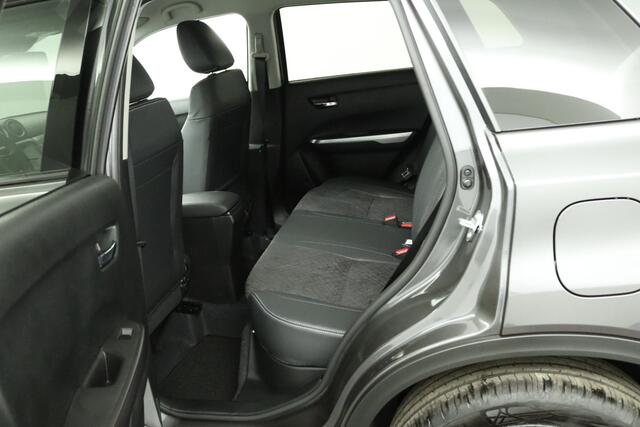 Suzuki Vitara 1.5 Hybrid Style | Climate control | Cruise control adaptive | Navigatie | Camera | Apple carplay, Android auto | Keyless entry | Stoelverwarmi