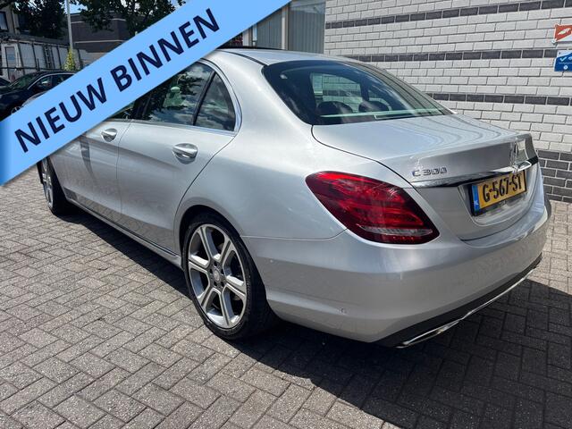 Mercedes-Benz C-Klasse 300 Prestige ACHTTERUITRIJ CAMERA