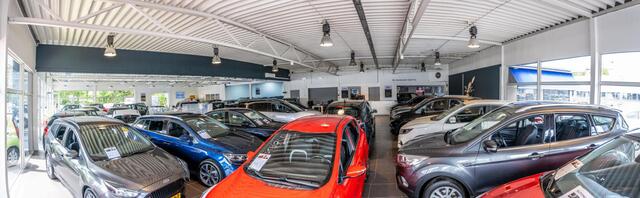 Peugeot 2008 1.2 PureTech Active Automaat - Navigatie - Trekhaak - Cruise Control