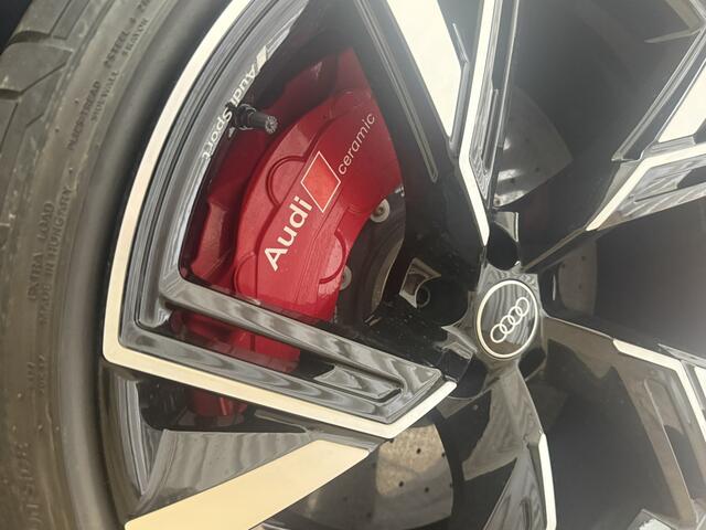 Audi RS6 ///Sport C8 / Carbon / Ceramic / Goodwood Green / B&O / 22 Audi Sport / HUD / Pano / Stoelventilatie / Soft Close / MATRIX