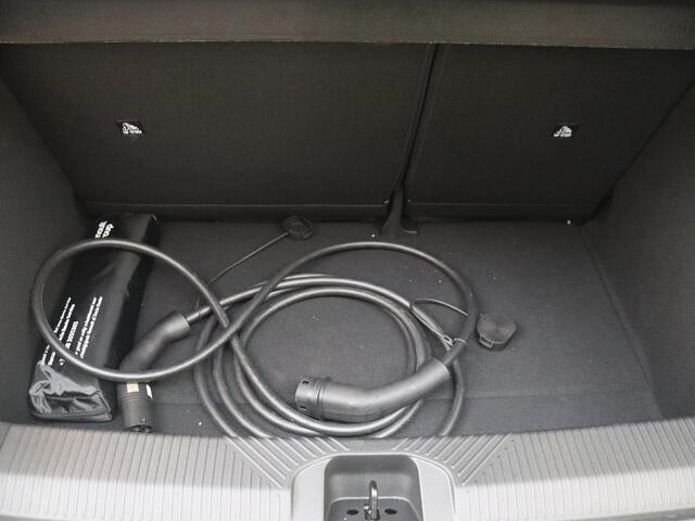 Renault 5 urban range techno 40 kWh Apple Carplay | Cruise control | LM velgen