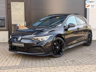 VOLKSWAGEN GOLF 1.5 eTSI 3x R-Line Panoramadak Black Edition
