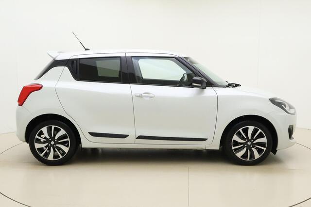 Suzuki Swift 1.2 Stijl Smart Hybrid 90pk | Navigatie | Climate Control | Camera | Lichtmetalen Velgen | Cruise Control Adaptief | Stoelverwarming | 1e Eigena
