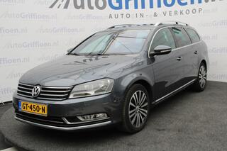 VOLKSWAGEN PASSAT Variant 1.4 TSI Highline BlueMotion nette station met leer en trekhaak