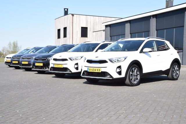 KIA Stonic 1.0 T-GDi DynamicLine 2019 Navigatie Airco Cruise control SUV