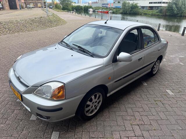 KIA RIO 1.5 LS met let op origineel 100.000 km nap stuurbekrachtiging leuke auto met leuke km stand
