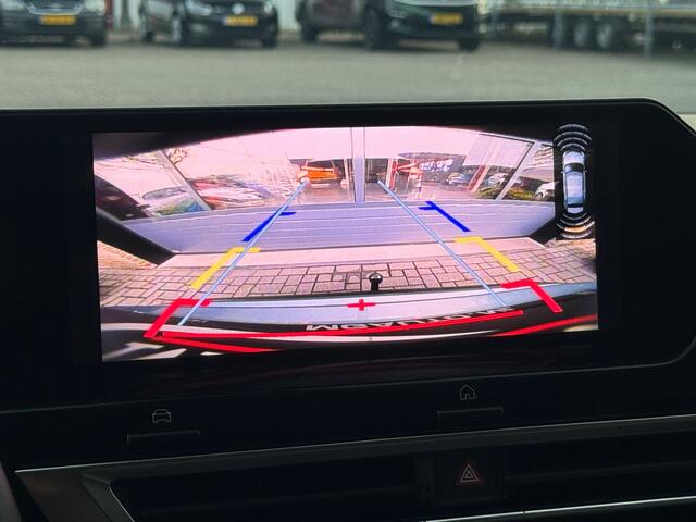 Citroen C4 1.2 Puretech Feel |131 PK | Trekhaak | Navigatie | Achteruitrijcamera | Cruise Control | Climate Control |LED Koplampen