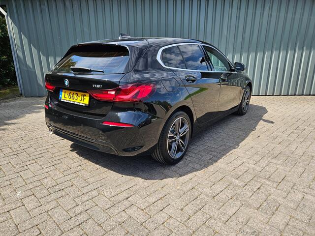BMW 1-Serie 118i Business Sport Edition Automaat Navi Led lmv