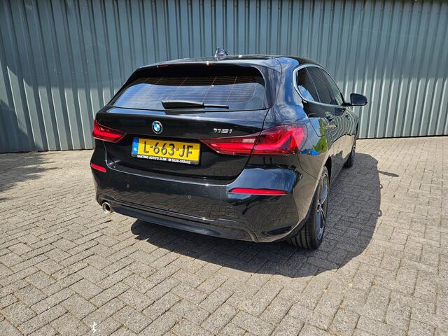 BMW 1-Serie 118i Business Sport Edition Automaat Navi Led lmv