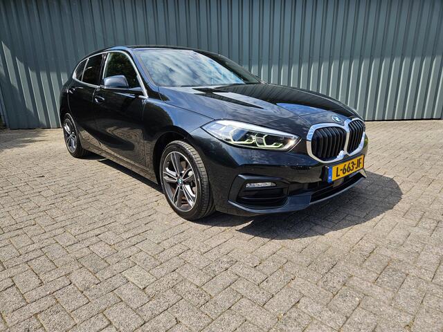 BMW 1-Serie 118i Business Sport Edition Automaat Navi Led lmv