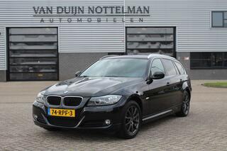 BMW 3-SERIE Touring 318i Luxury Line / Leer / Automaat / Navigatie