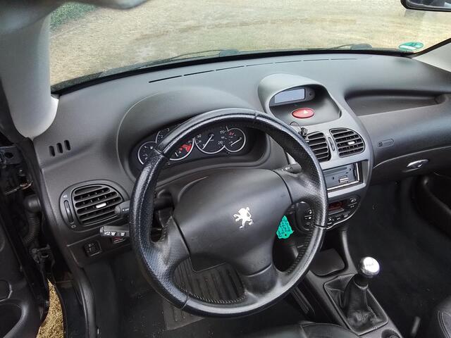 Peugeot 206 CC 2.0-16V AIRCO ECC LMV LEERBEKLEDING ZEER LUX,s