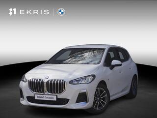 BMW 2-SERIE Active Tourer 218i M Sportpakket | 17 inch LM M Dubbelspaak | Achteruitrijcamera | Parking Assistant | Alarmsysteem klasse 3 | Lentevoordeel