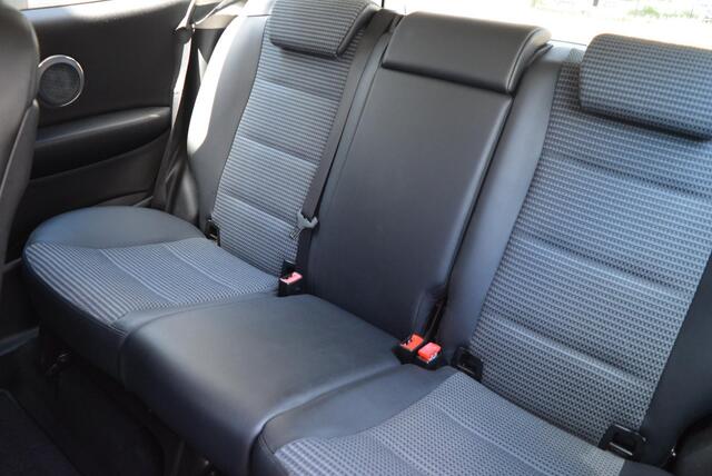 Mercedes-Benz A-Klasse 170 Avantgarde | Leder | PDC | Stoelverwarming | Airco.