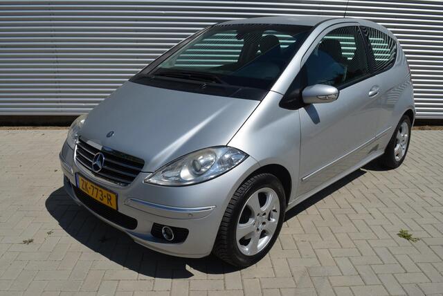 Mercedes-Benz A-Klasse 170 Avantgarde | Leder | PDC | Stoelverwarming | Airco.
