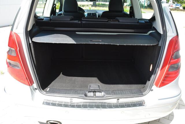 Mercedes-Benz A-Klasse 170 Avantgarde | Leder | PDC | Stoelverwarming | Airco.