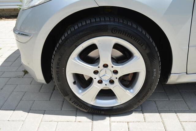 Mercedes-Benz A-Klasse 170 Avantgarde | Leder | PDC | Stoelverwarming | Airco.