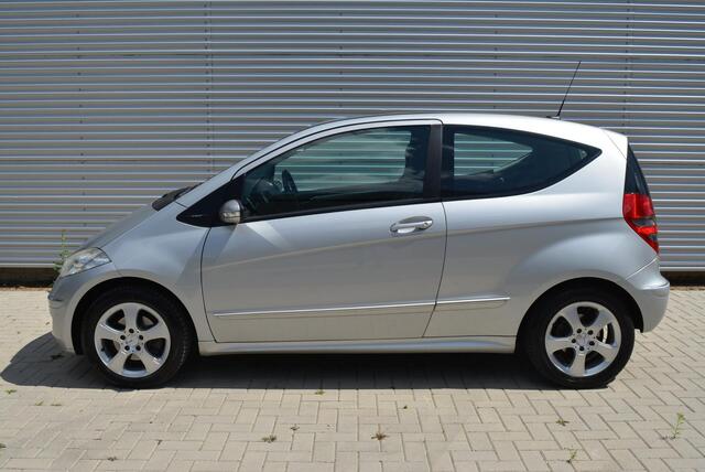 Mercedes-Benz A-Klasse 170 Avantgarde | Leder | PDC | Stoelverwarming | Airco.