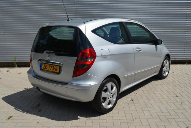Mercedes-Benz A-Klasse 170 Avantgarde | Leder | PDC | Stoelverwarming | Airco.