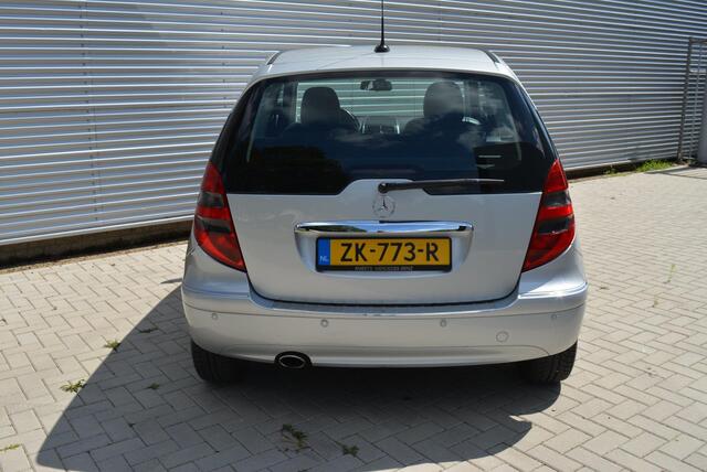 Mercedes-Benz A-Klasse 170 Avantgarde | Leder | PDC | Stoelverwarming | Airco.
