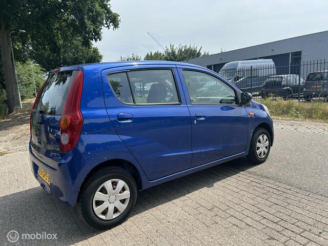 Daihatsu Cuore 1.0 Premium