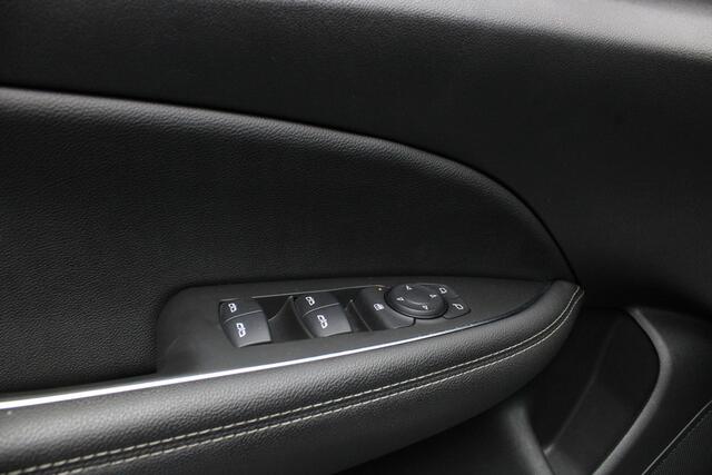 Opel Insignia Gr Sport 1.5 T Business Executive | Automaat | PDC v&a | Luxe AGR Stoelen / Carplay / Keyless Entry