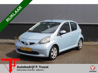 Toyota Aygo 1.0-12V Meeneemprijs /Airco/Toerenteller/Radio-CD speler/Elektrische ramen.
