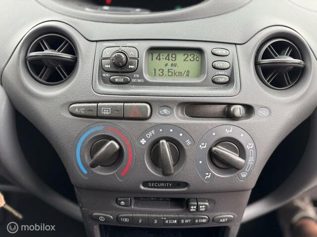 Toyota Yaris 1.3-16V VVT-i Sol -AIRCO- Apk 07-2026 AUTOMAAT