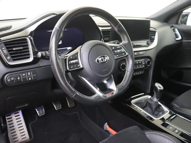 KIA CEE D Ceed Sportswagon 1.0 T-GDi GT-Line 120PK | Schuifdak | Navigatie | Camera | Stoel-stuurverwarming | Trekhaak