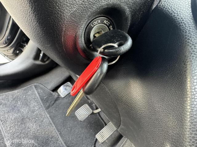 KIA Picanto 1.0 CVVT ComfortLine Airco Export handel Motor heeft bij geluid