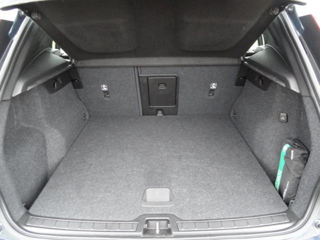 Volvo XC40 1.5 T4 Recharge Inscription Full LED I CAMERA I ELEKTR KLEP