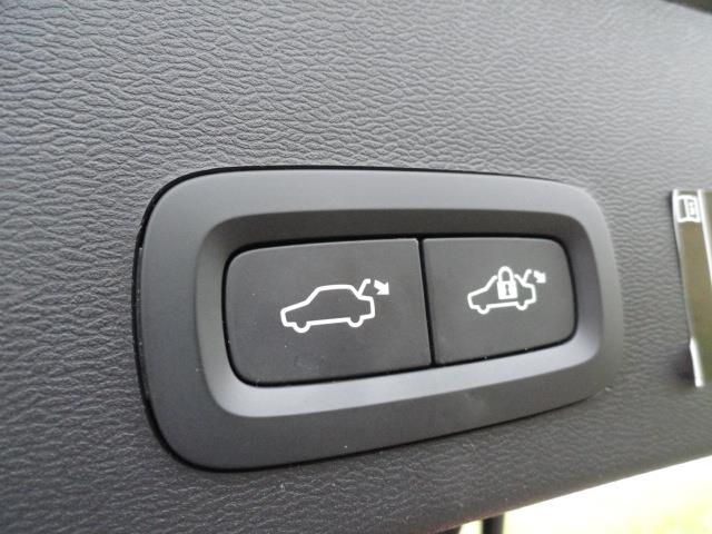 Volvo XC40 1.5 T4 Recharge Inscription Full LED I CAMERA I ELEKTR KLEP