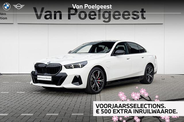 BMW 5-Serie Sedan 550e xDrive | M Sport | Driving Assistant Professional | stuur verwarmd | Selections 500