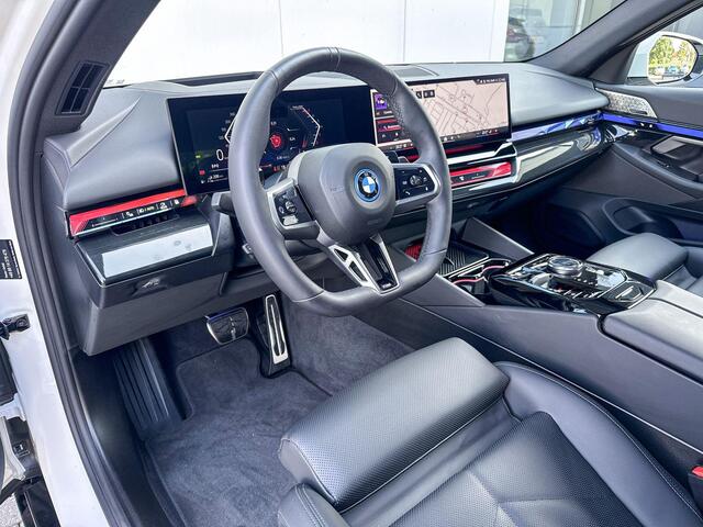 BMW 5-Serie Sedan 550e xDrive | M Sport | Driving Assistant Professional | stuur verwarmd | Selections 500
